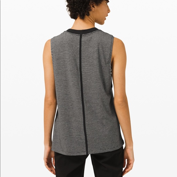 ❤️ Lululemon All Yours Boyfriend Tank Size 2 NWT - Picture 7 of 12